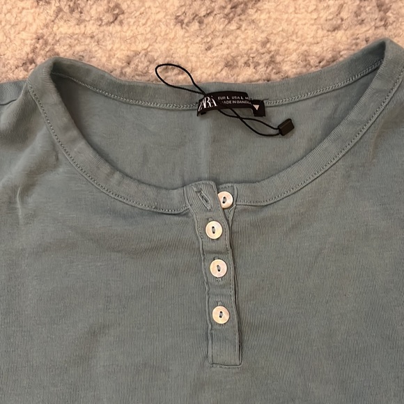 Zara L long sleeve top - Picture 2 of 4